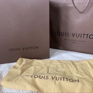 Louis Vuitton Bags - Louis Vuitton Multicolor Annie GM Handbag Louis Vuitton Bags - Louis Vuitton Multicolor Annie GM Handbag